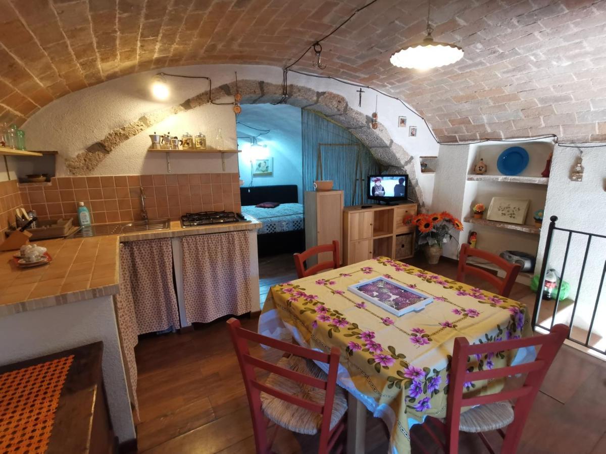 Ferienwohnung Casa Manetta Calascio Exterior foto