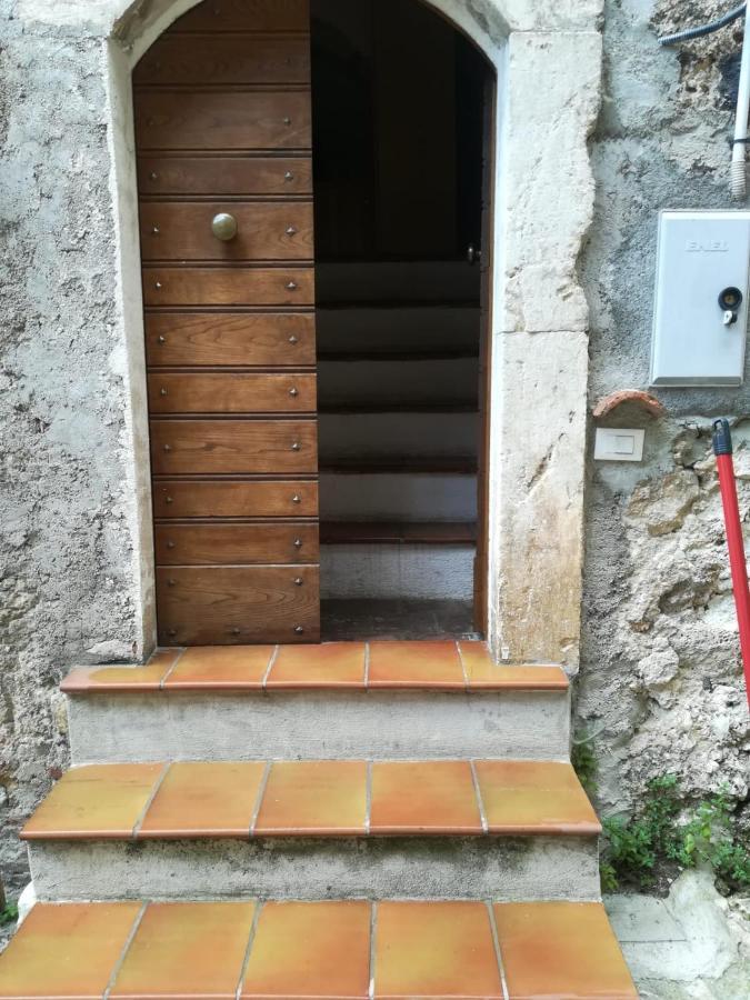 Ferienwohnung Casa Manetta Calascio Exterior foto